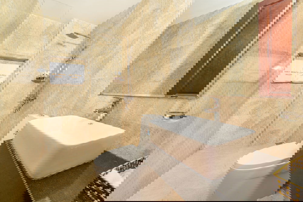 Hotel May Beach Hotel