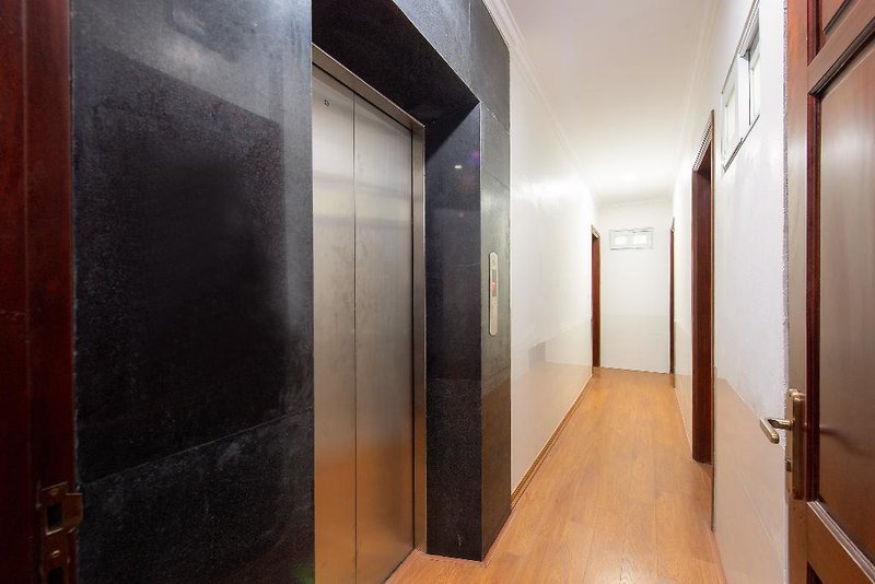Bach Duong Hotel By Oyo Rooms