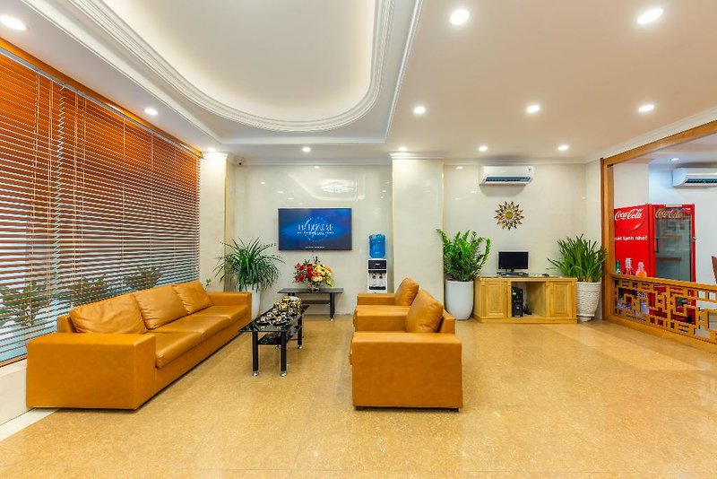 Bach Duong Hotel By Oyo Rooms