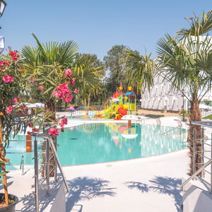 Hotel Mera Holiday Resort( Hotel Anca Si Hotel Irina) cazare Venus