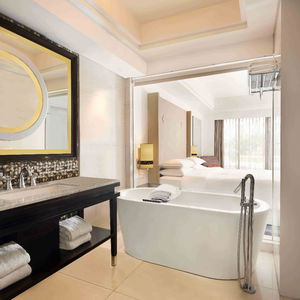 Hotel Sheraton Bali Kuta Resort cazare Kuta