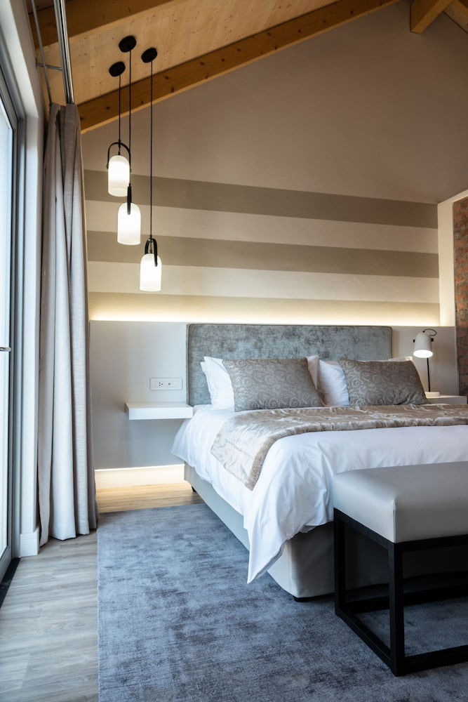 Hotel The Windhoek Luxury Suites