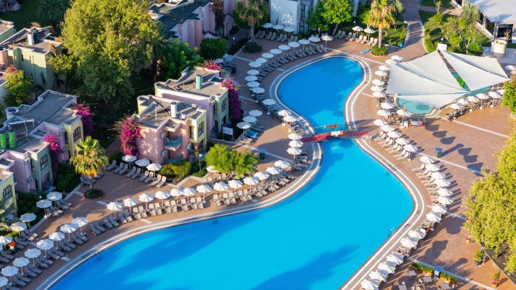 dal travel VONRESORT GOLDEN BEACH -Memento Suri Club