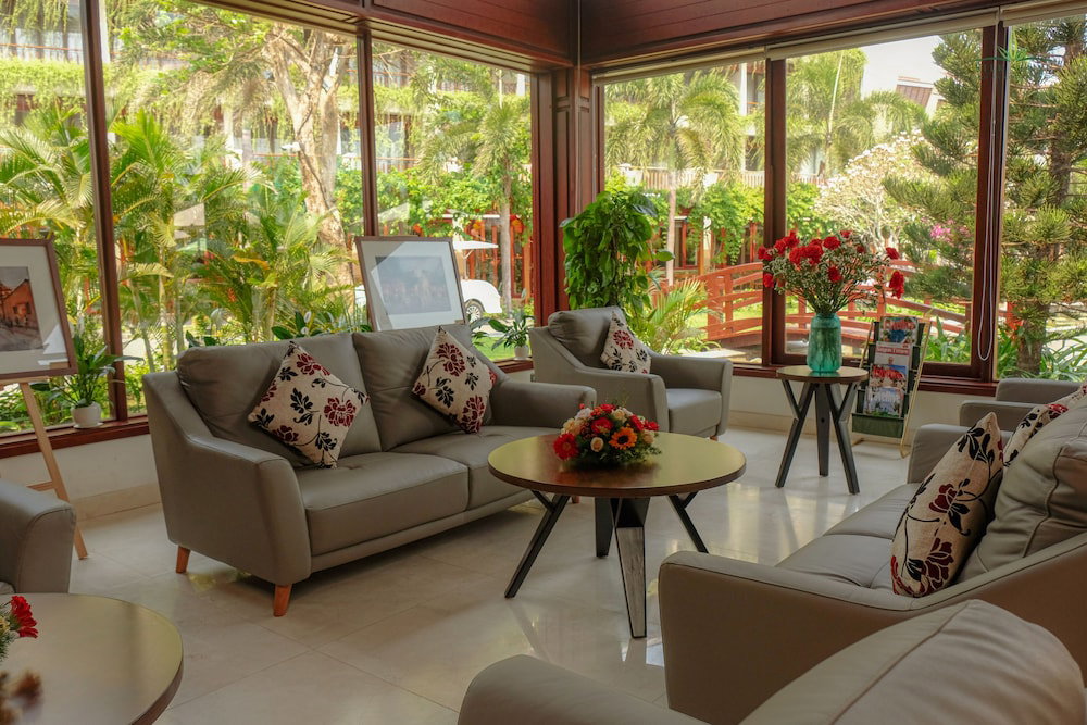 Silk Sense River Resort
