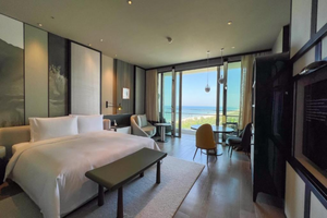 Hotel New World Hoiana Beach Resort cazare Hoi An