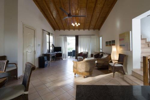 Amoroza Villa