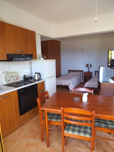 Yialos Apartments