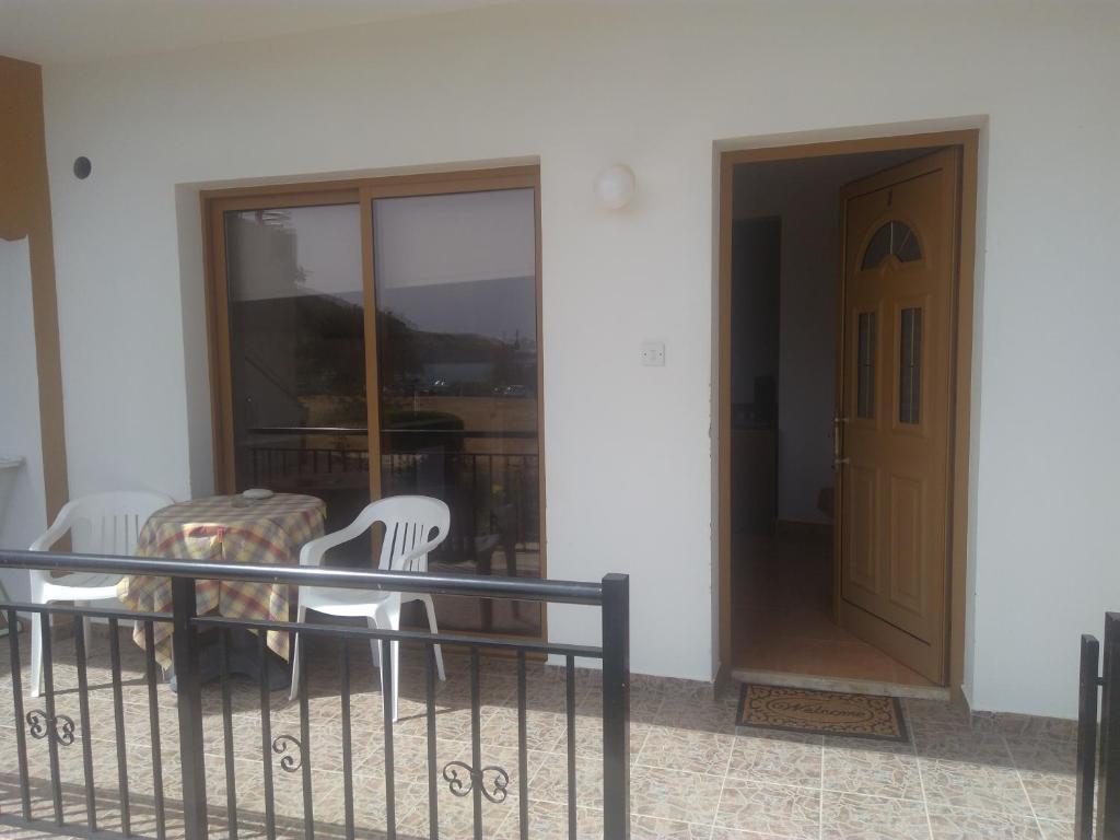 Yialos Apartments