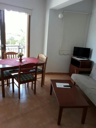 Yialos Apartments