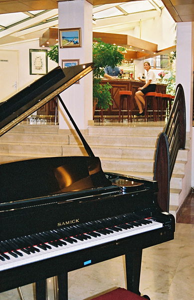 Hotel Best Western Plus Hôtel La Marina