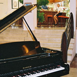 Hotel Best Western Plus Hôtel La Marina cazare Saint-Raphael