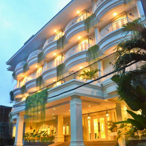 Sejur Amalfi Seminyak vacanta Bali