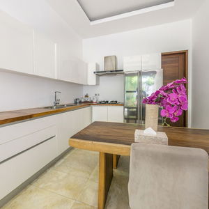 Hotel Anema Villa Seminyak cazare Bali