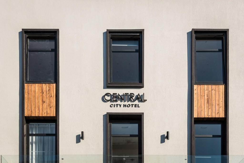 dal travel Central City Hotel