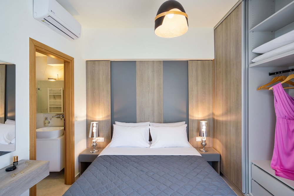 dal travel Elia Residences