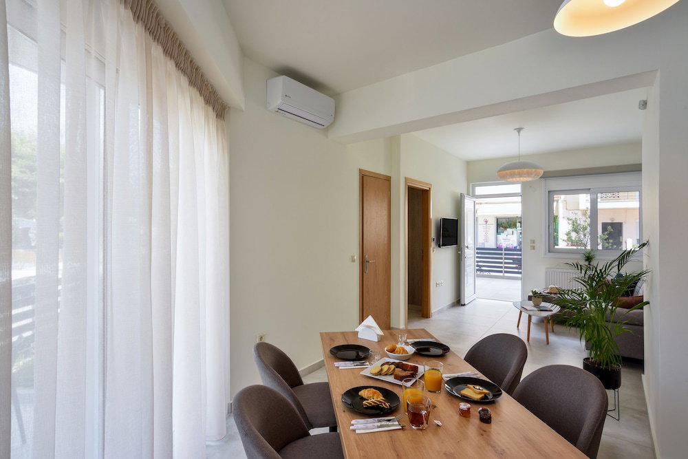 dal travel Elia Residences