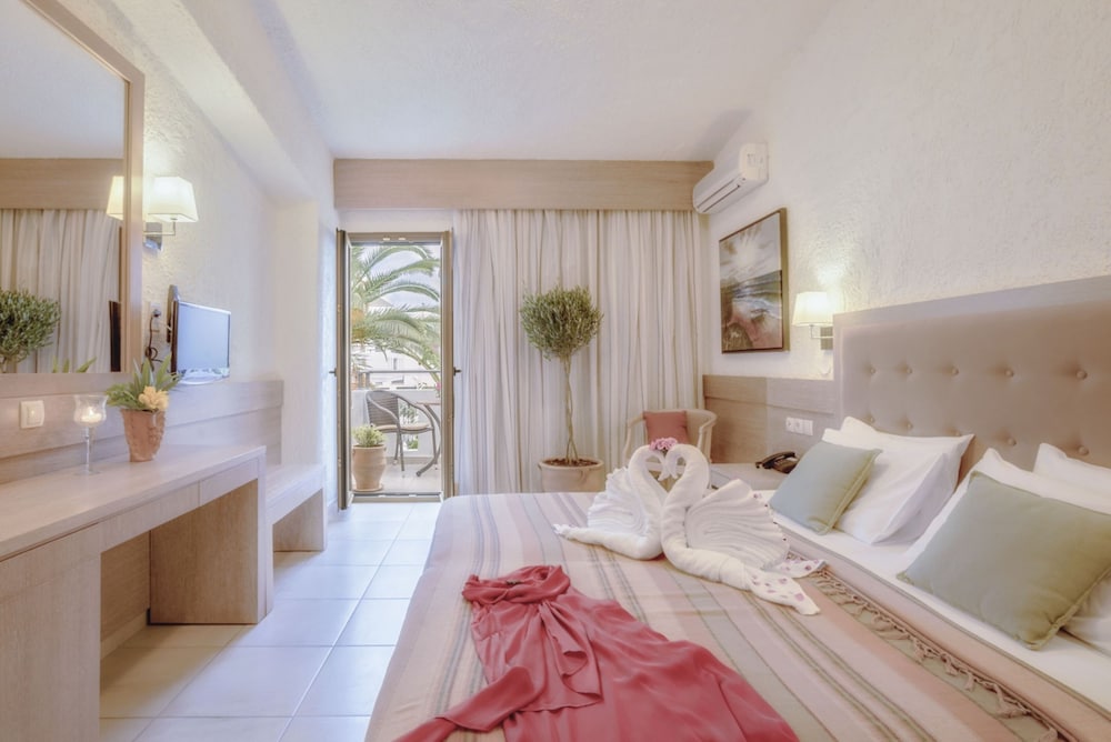dal travel Flamingos Hotel