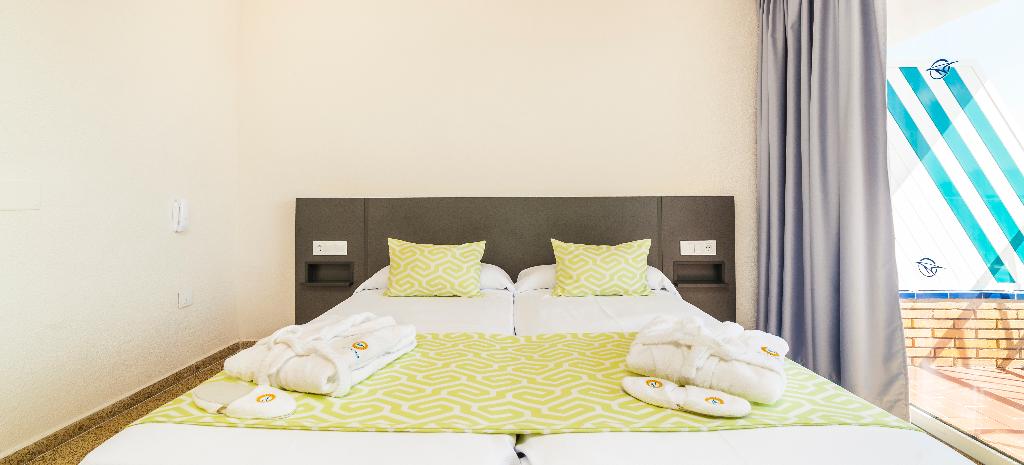 dal travel Cook’s Club Calvia Beach