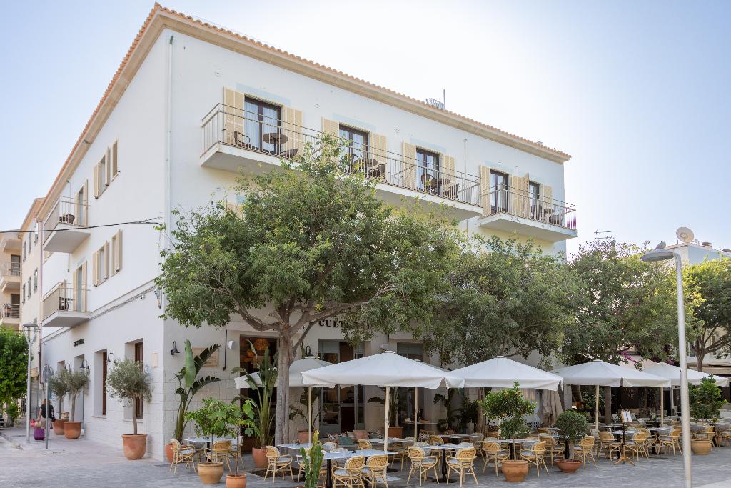 dal travel Hostal Borras