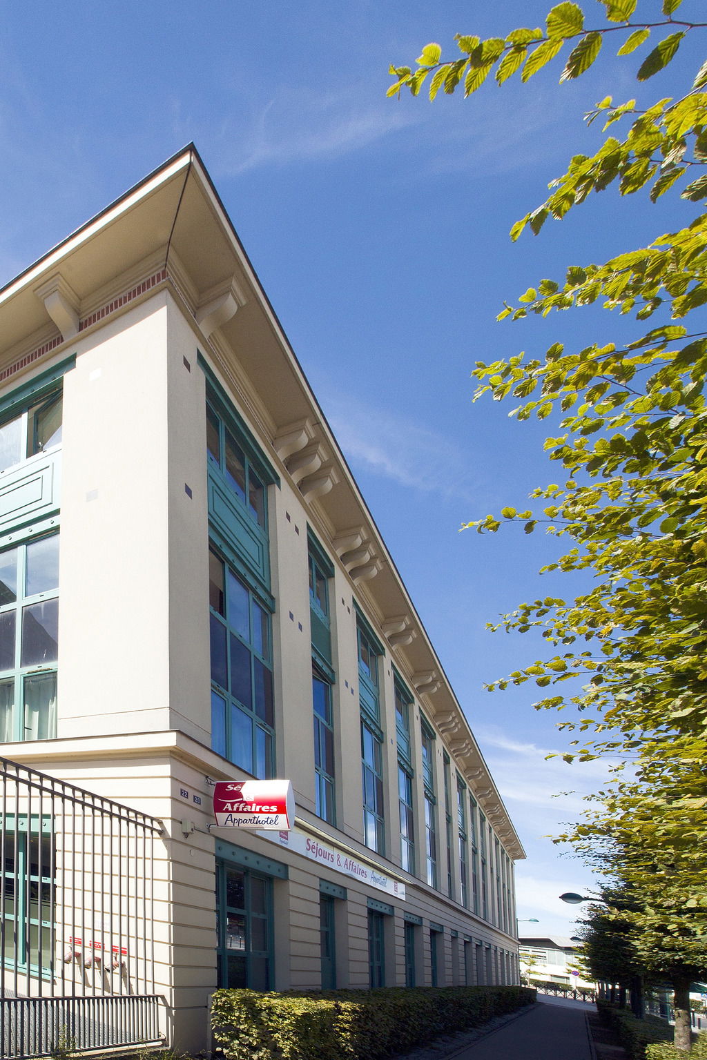 Hotel Séjours & Affaires Serris Val D'europe Rive Gauche