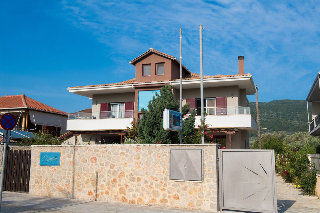 Hotel Christina Studios