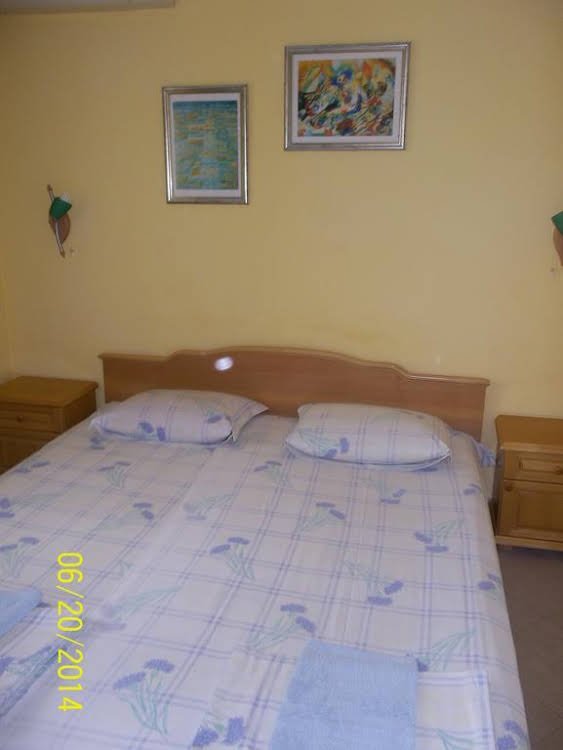 Hotel The White Guest House