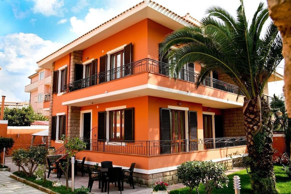Villa Marogna Rooms And Breakfast