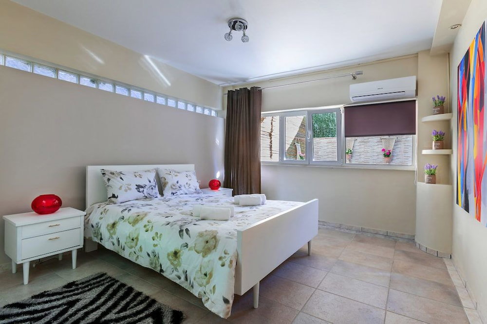 dal travel Ariadne Beautiful Studio