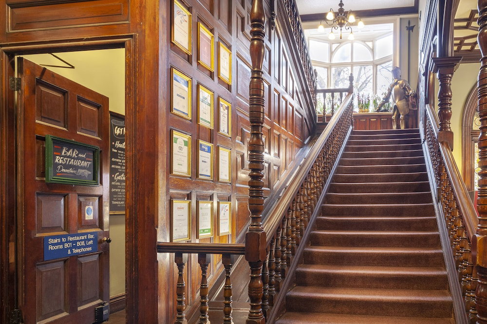 Hotel Palmers Lodge Swiss Cottage
