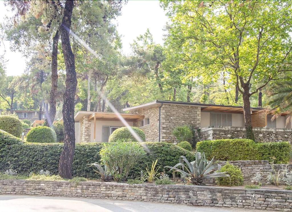 Makryammos Bungalows