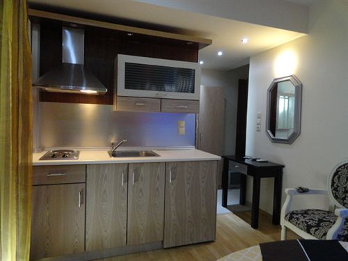 Captain's Beach Apartments