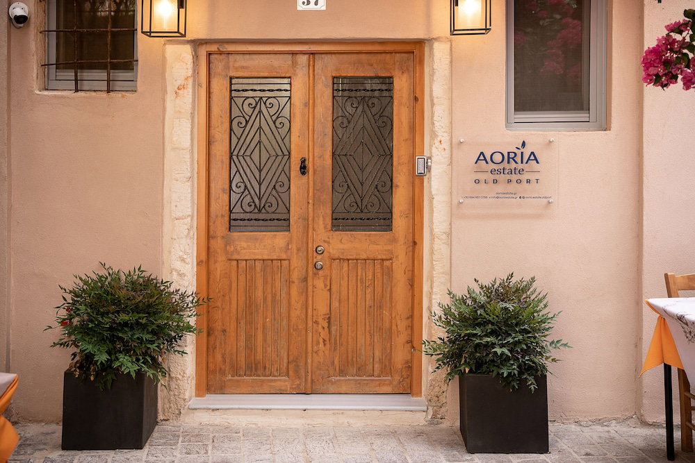 dal travel Aoria Estate Old Port