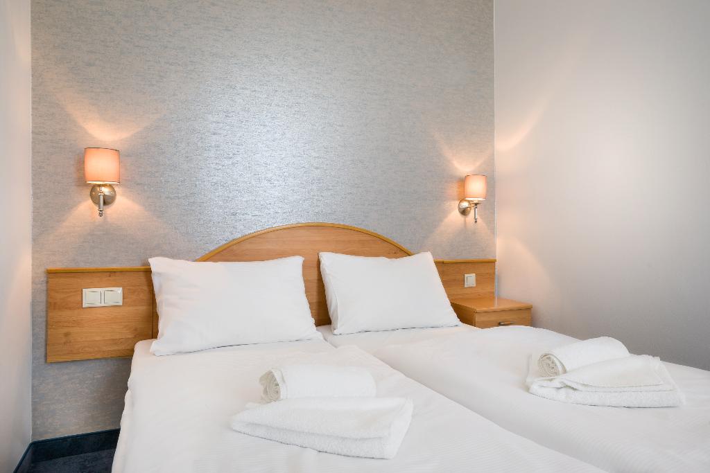 Golden Park Hotel
