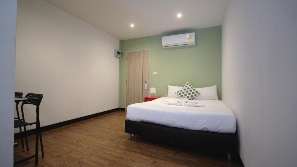 Hotel Resort V Mrt Huai Kwang