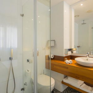 Hotel The Rothschild Hotel Tel Avivs Finest cazare Tel Aviv