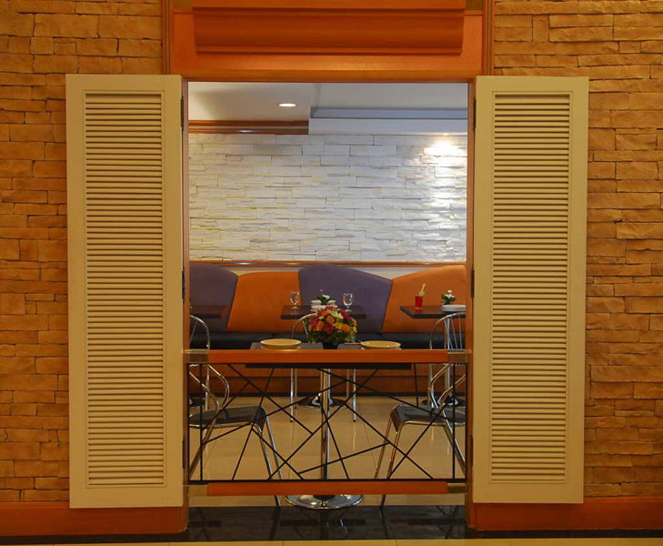 Bossotel Inn
