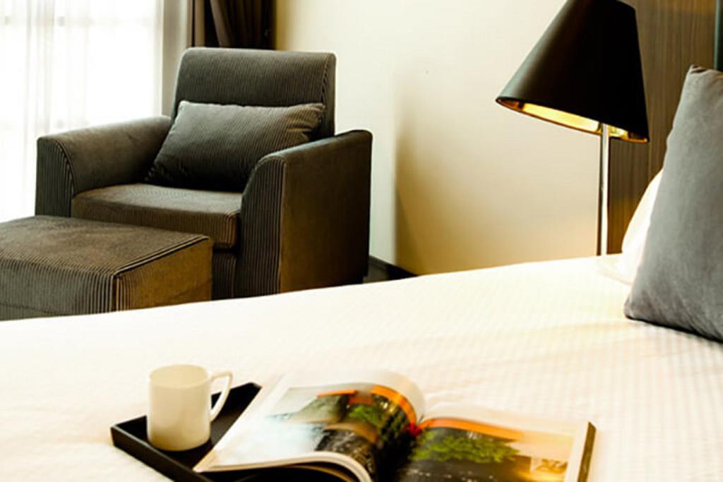 Crystal Suites Suvarnabhumi Airport