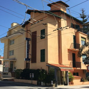 Hotel Hotel Lora cazare Bordighera