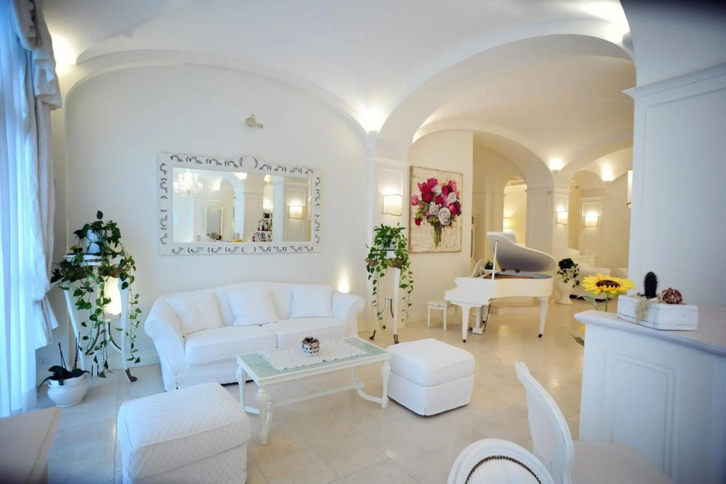 Minori Palace