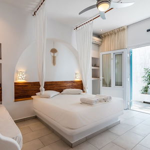 Hotel Niki Savvas cazare Milos