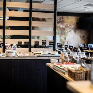 Hotel First Hotel Solna cazare Solna