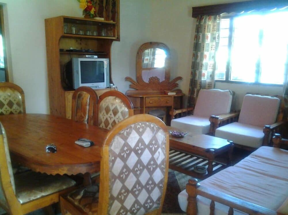 Inchi Raha Cottages