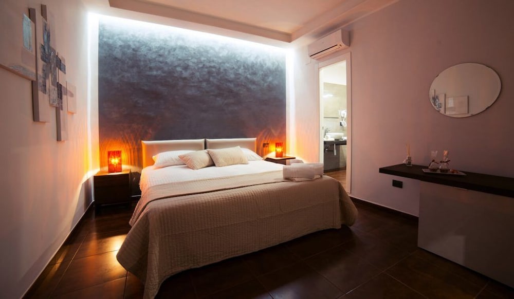 Hotel Glam House