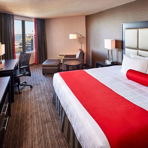 Hotel Best Western Plus Waterfront Hotel cazare Windsor