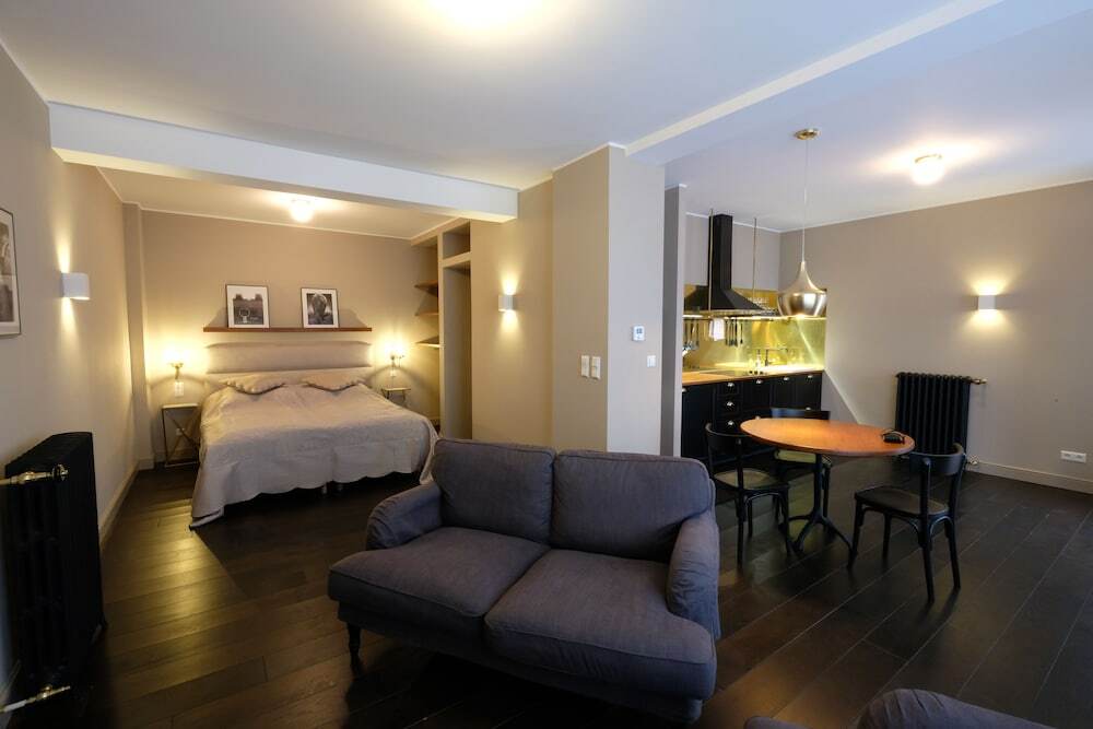 Hotel Boutique Charme Apartments 5