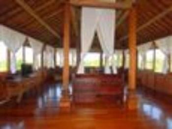 Hotel Villa Atas Awan