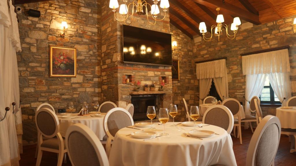 Hotel Domatia Stone Hotel