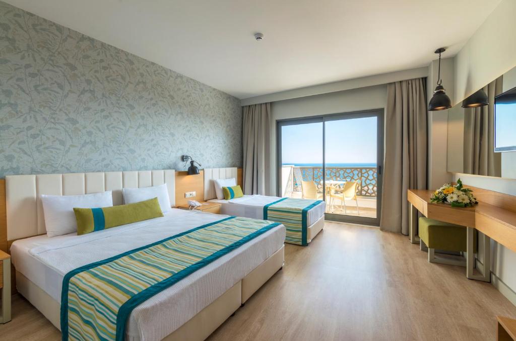 dal travel Calido Maris Hotel