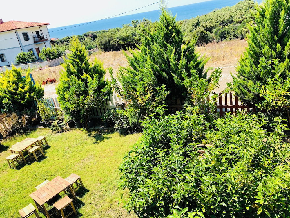 Hotel Poyraz Konukevi