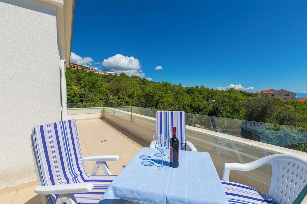 Apartment Mirta 1